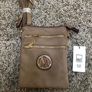 Mia K Farrow Crossbody Bag Purse Handbag NWT
